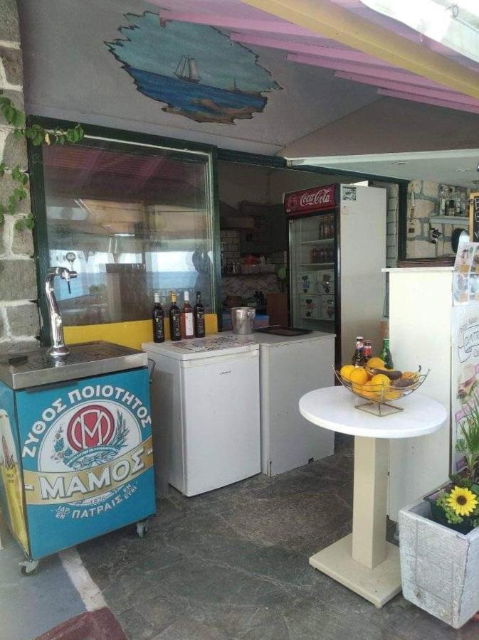 Ammoudia Rooms Agia Marina  Exteriör bild